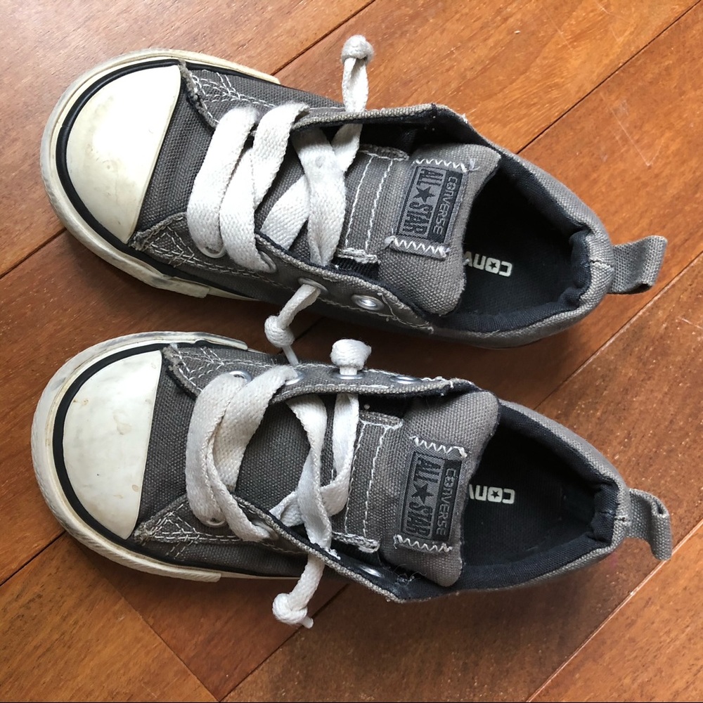 Boys slip on Converse Allstars